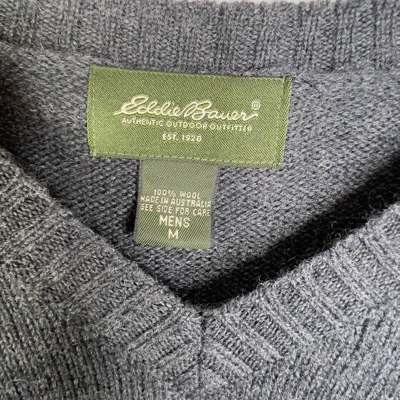 Eddie Bauer 100% Wool V Neck Sweater Size Medium Gorpcore Outdoors - Picture 3 of 5